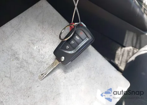 2020 Toyota Corolla Le z USA, uszkodzony, nr VIN JTDEPRAE0LJ065428